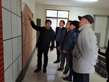 河南省建設(shè)科技協(xié)會(huì)理事長(zhǎng)張利萍、秘書長(zhǎng)段敬民等一行蒞臨調(diào)研